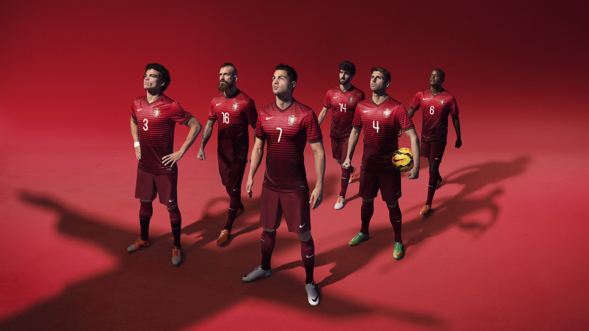 人工智能围棋世邀赛 新一代AI“凤凰”连胜四位人类九段